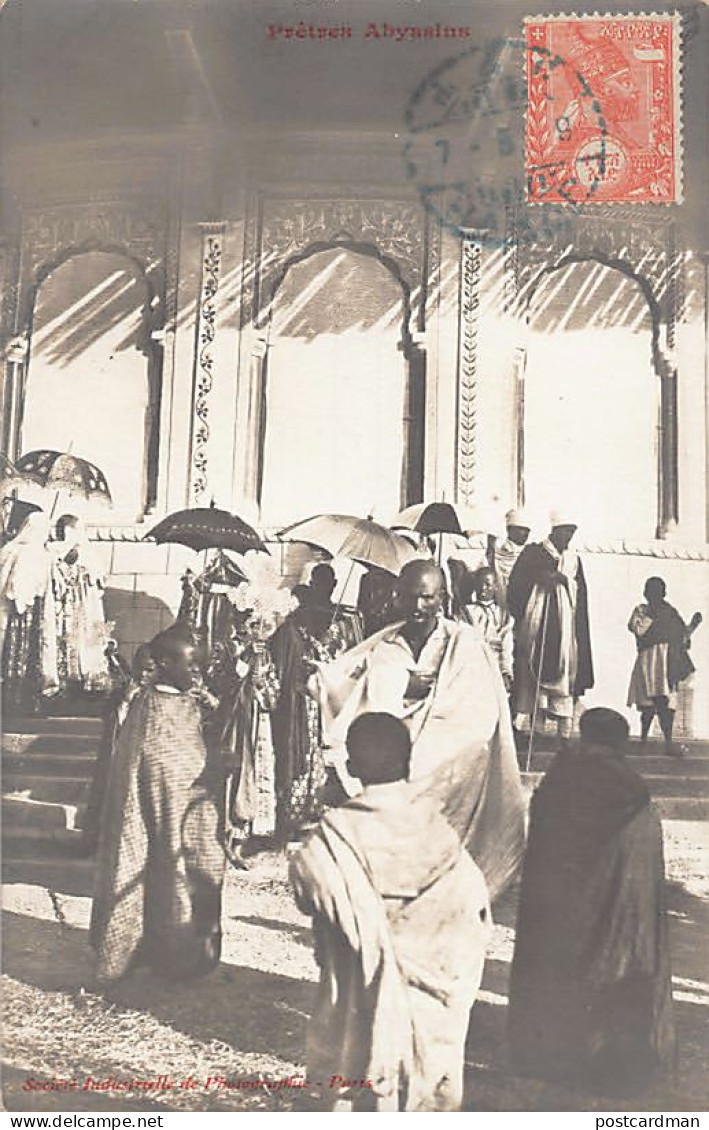 Ethiopia - ADDIS ABABA - Abyssinian Priests At The Narga Selassie Church - REAL PHOTO - Publ. Société Industrielle De Ph - Etiopia