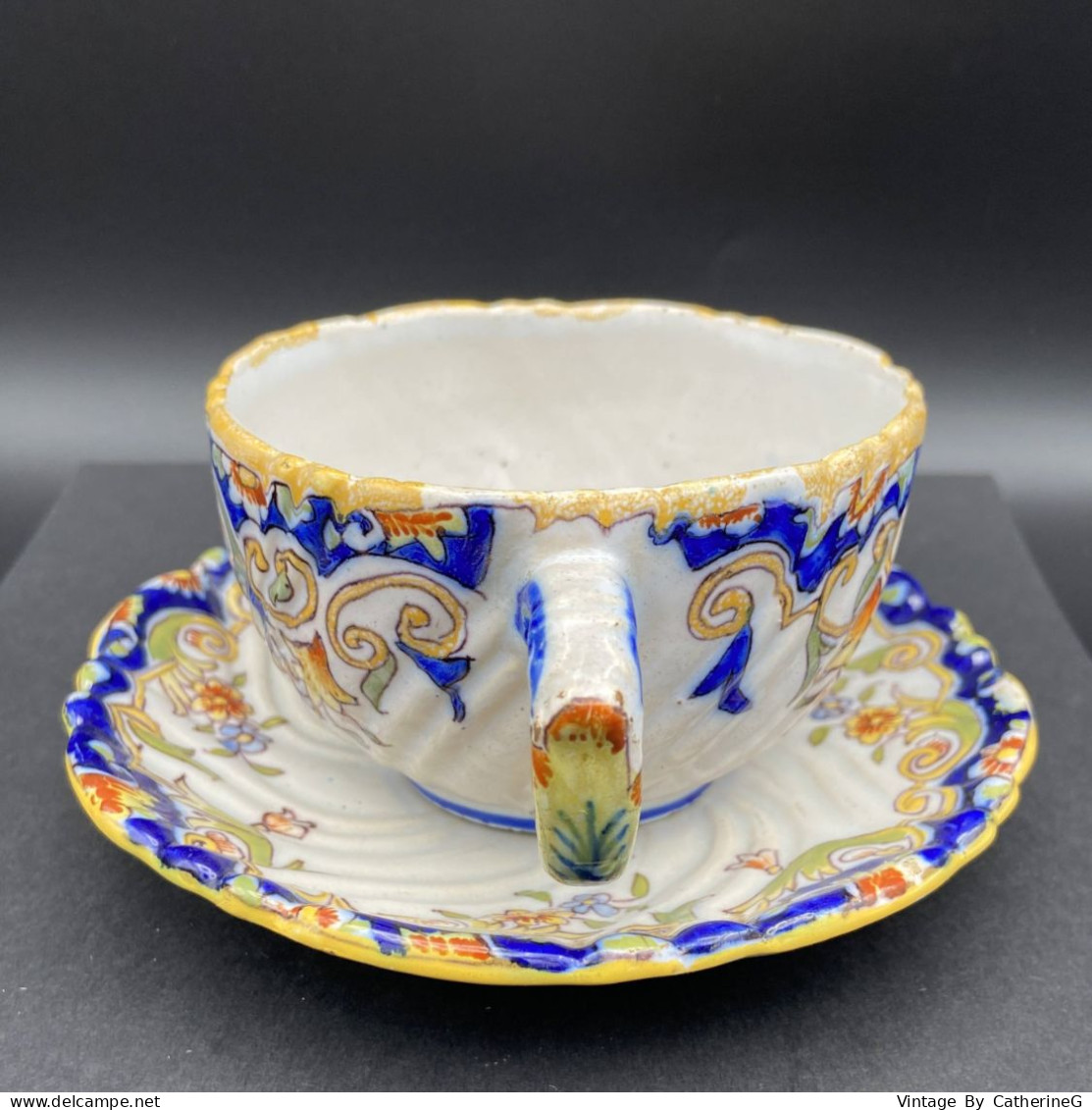 DESVRES Tasse + s/tasse FOURMAINTRAUX Frères 1877  signé Mod 1495 Faïence stannifère  #240022