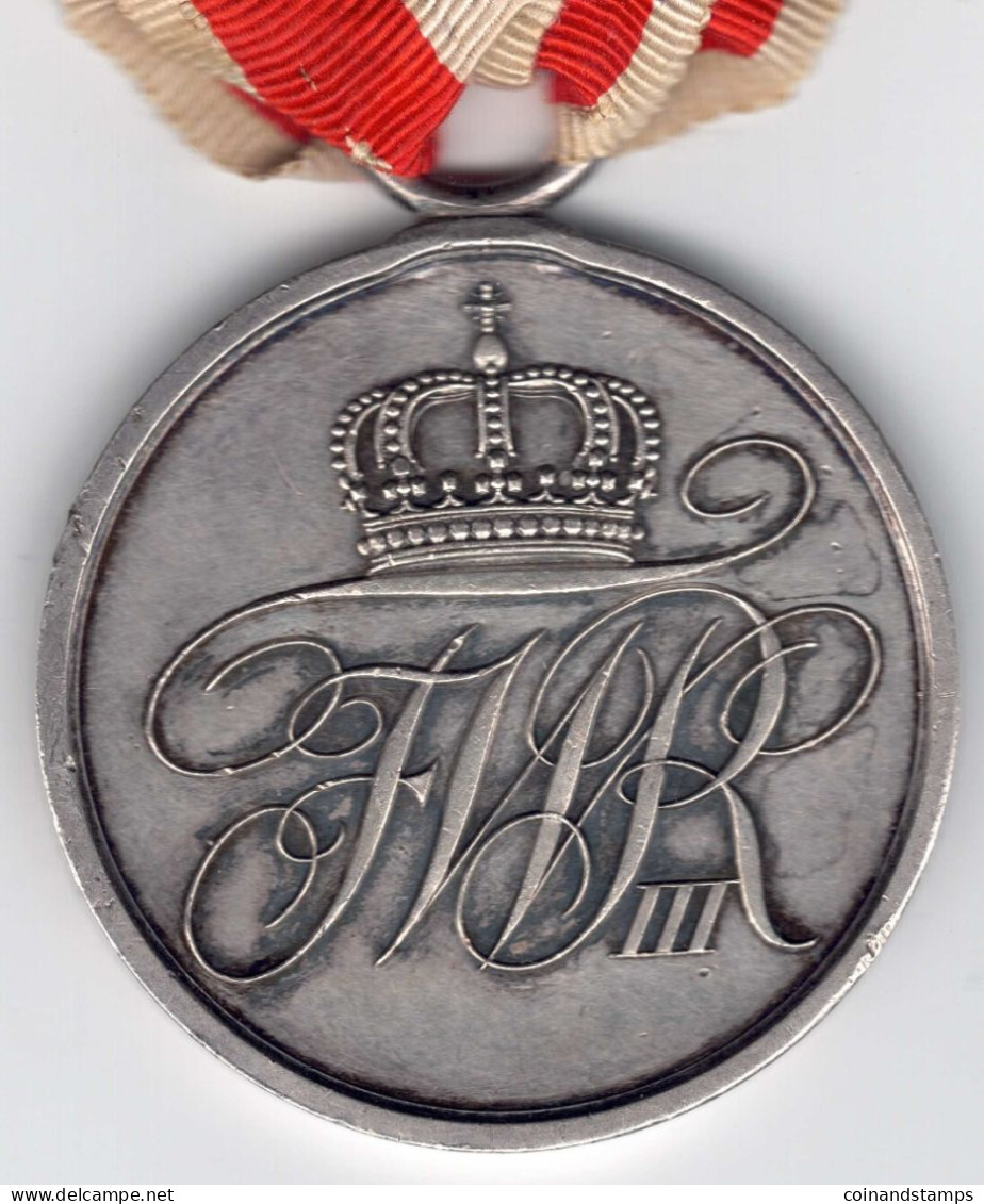 Preußen Medaille Verdienst Um Den Staat, 2. Klasse, An Orig. Bandabschnitt, Kl. Kratzer, II - Voor 1871