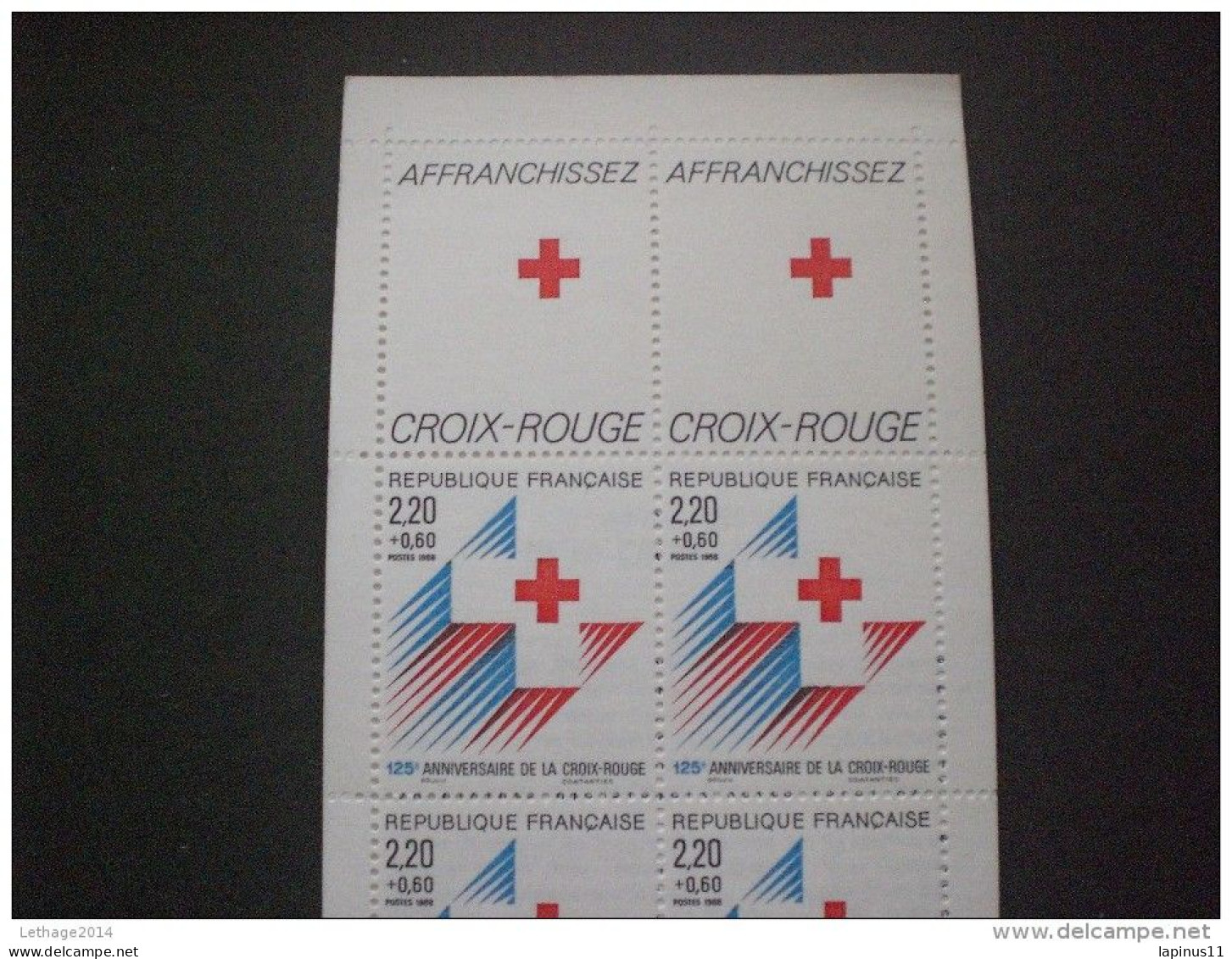 FRANCE CARNETS 1988 RED CROSS - Personajes