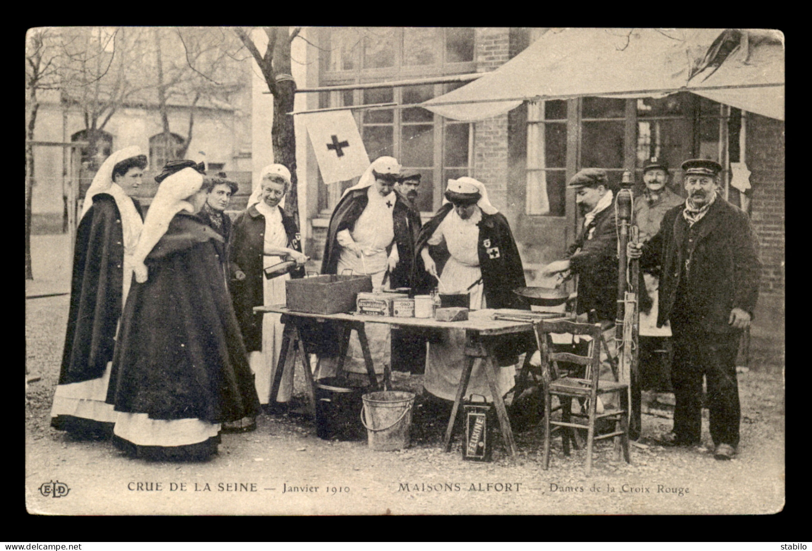 CROIX-ROUGE - MAISONS-ALFORT (VAL-DE-MARNE) - INONDATIONS DE 1910 - LES DAMES DE LA CROIX-ROUGE - Croix-Rouge