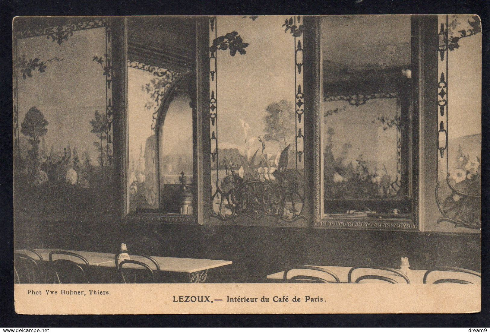 63 LEZOUX - Intérieur Du Café De Paris - Lezoux