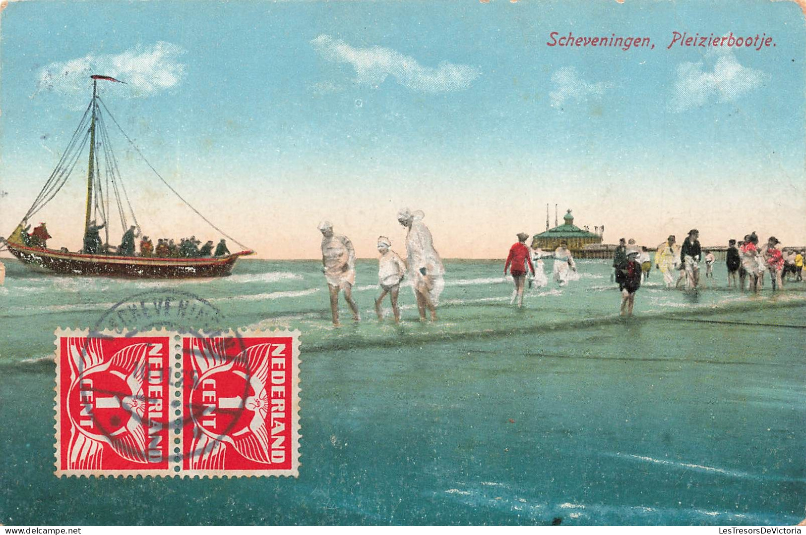 PAYS-BAS - Scheveningen - Pleizierbootje - Animé - Vue Sur La Plage - Bateau - Colorisé - Carte Postale Ancienne - Scheveningen