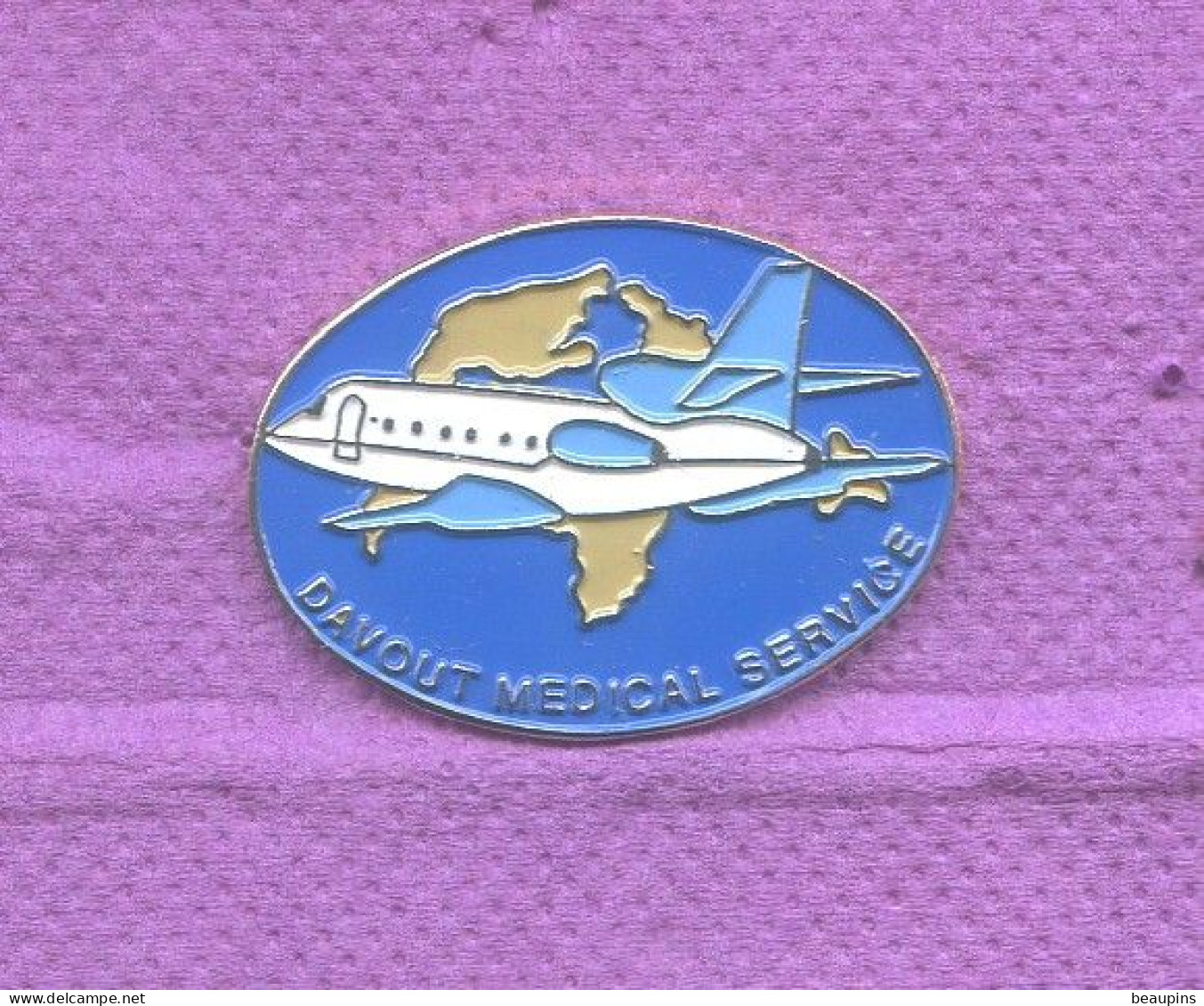 Rare Pins Avion Davout Medical Service N388 - Airplanes