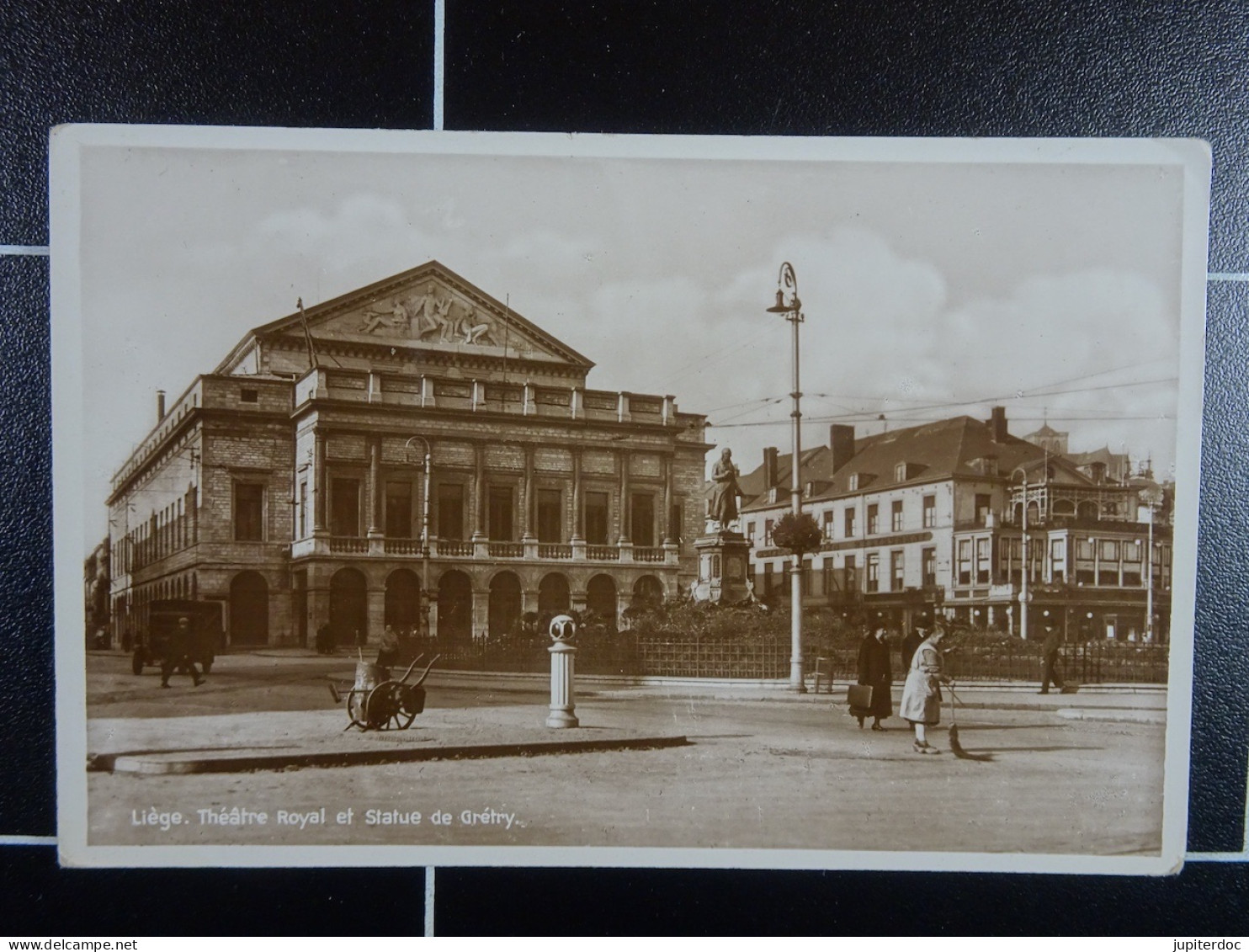 Liège Théâtre Royal Et Statue De Grétry - Liege