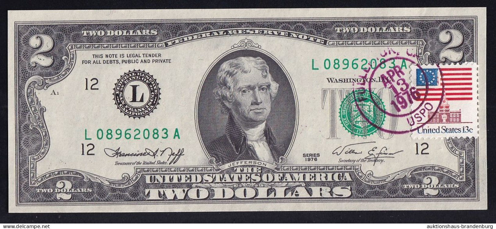 USA: 2 Dollars 1976 Mit 13-Cents-Marke Und Ersttagsstempel 13.4.1976 - Billetes De La Reserva Federal (1928-...)