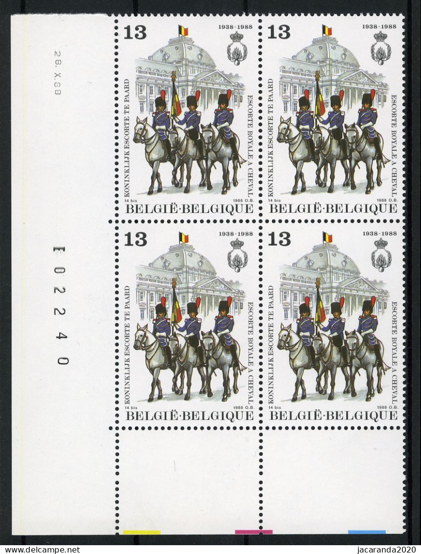 België 2308 - 50 Jaar Koninklijke Escorte Te Paard - L'Escorte Royale à Cheval - Dated Corners