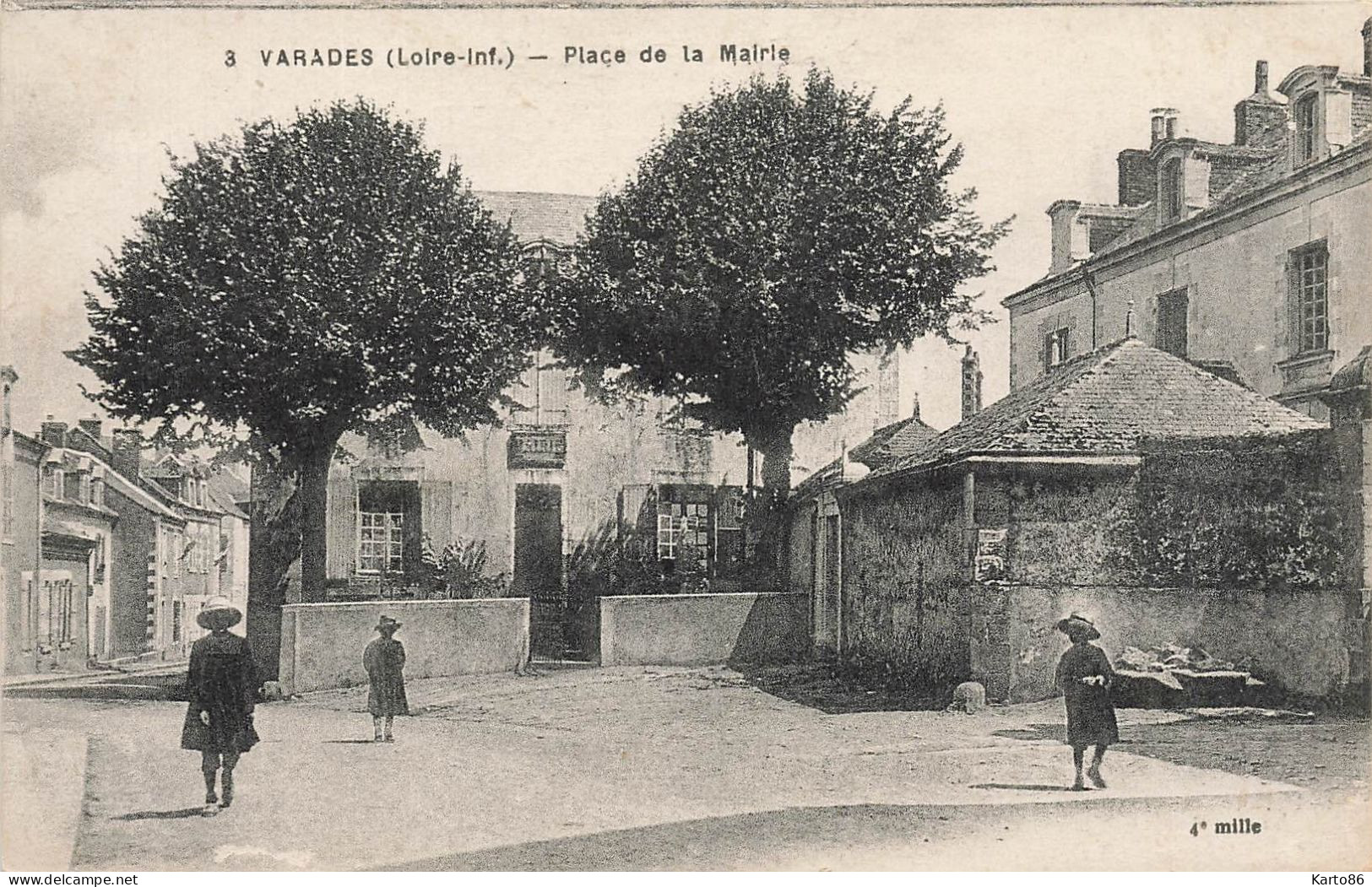 Varades * La Place De La Mairie - Varades