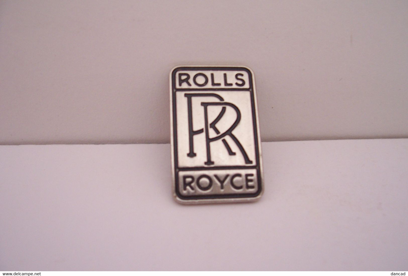 PIN'S   -  ROLLS - ROYCE  - N°2 - ( Couleur Argent ) - AUTOMOBILE - Sonstige & Ohne Zuordnung