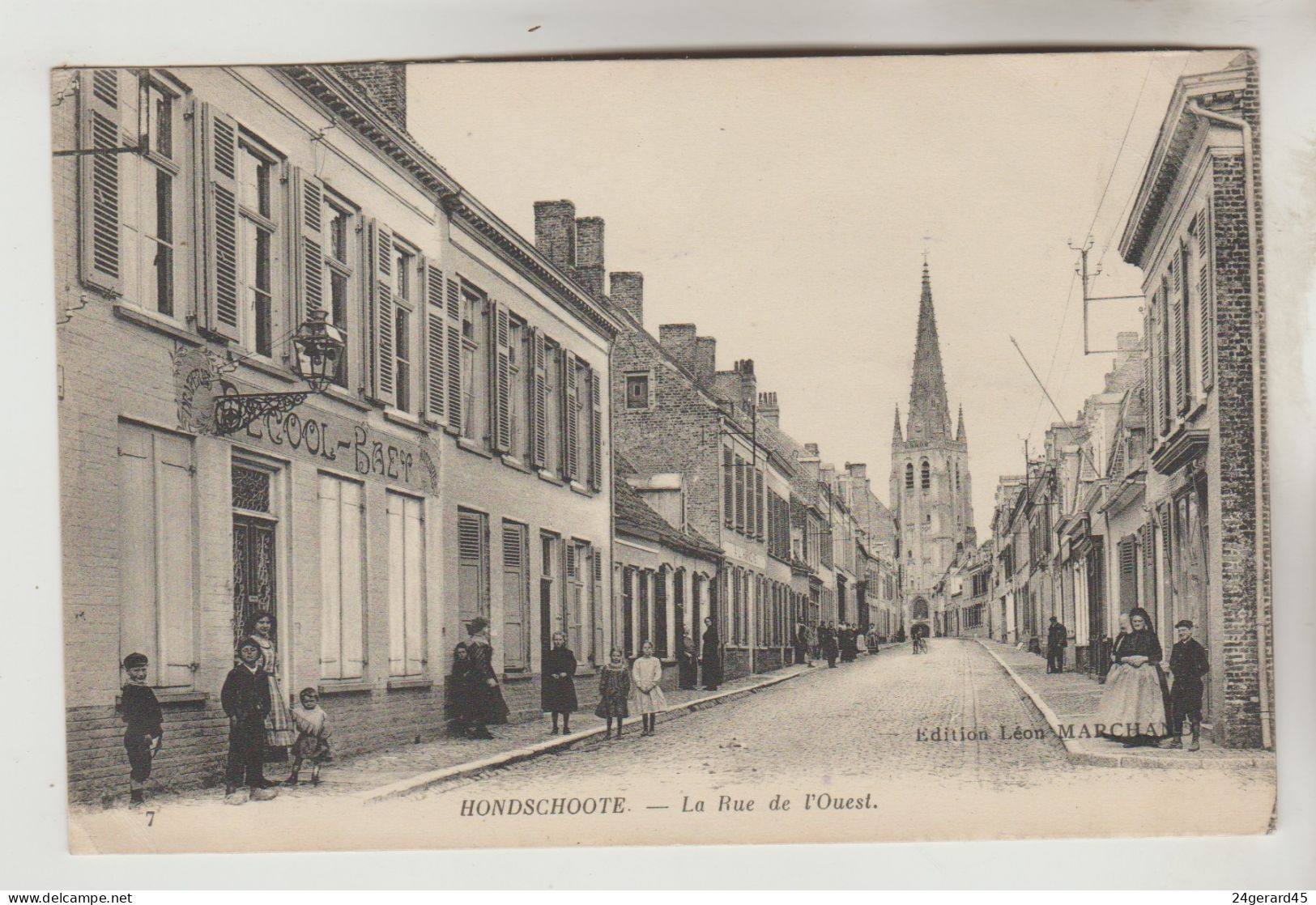 CPA HONDSCHOOTE (Nord) - La Rue De L'Ouest - Hondshoote