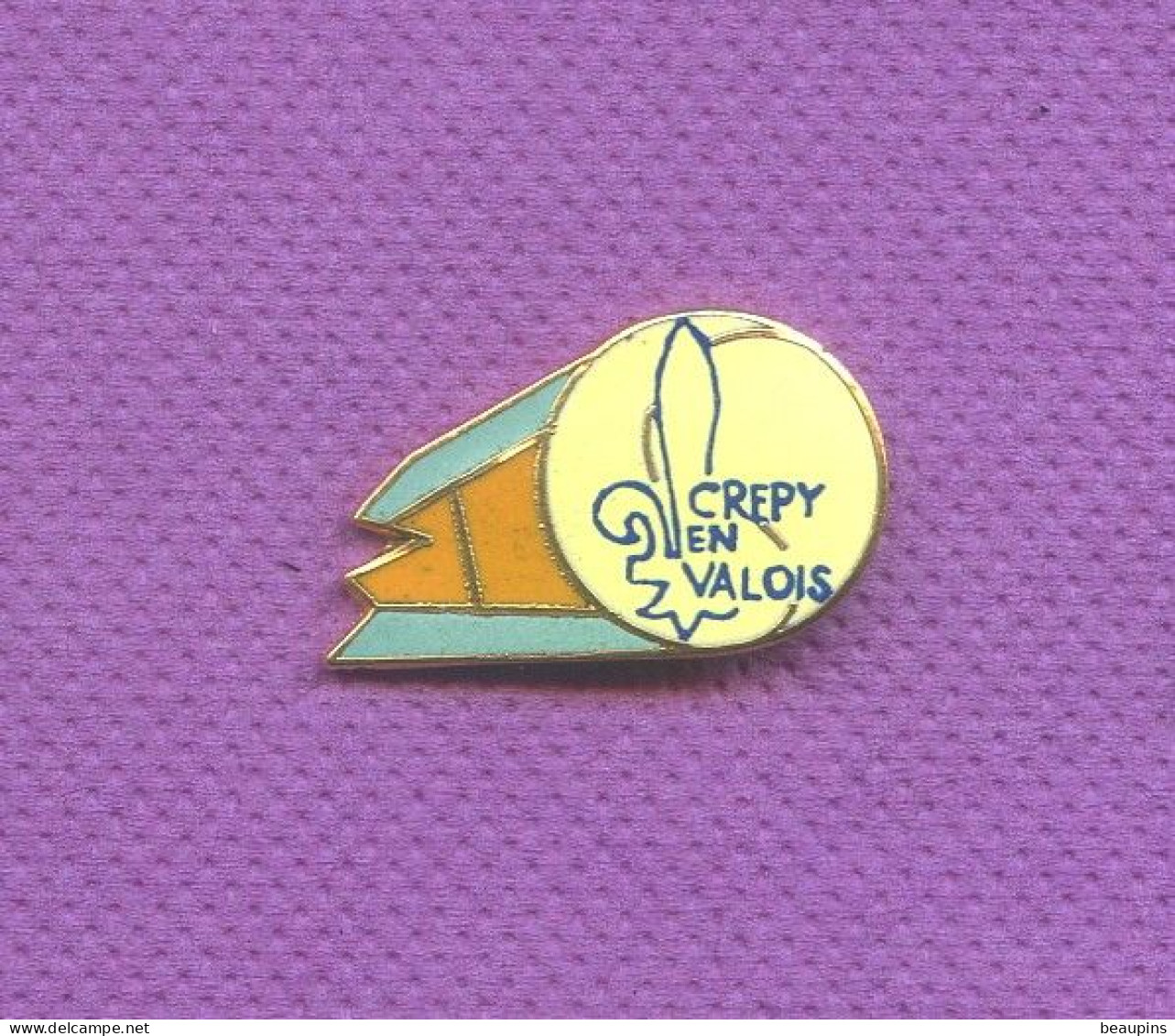 Rare Pins Tennis Crepy En Valois Oise 60 Egf N449 - Tennis