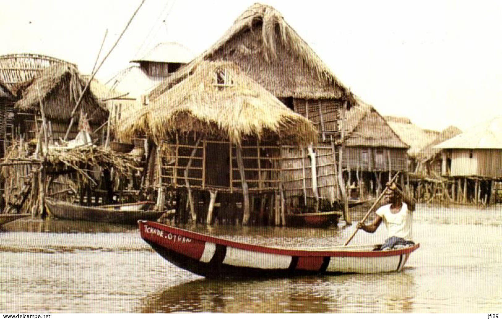 5575 - Le Bénin    Dahomey   Cité Lacustre - Benin