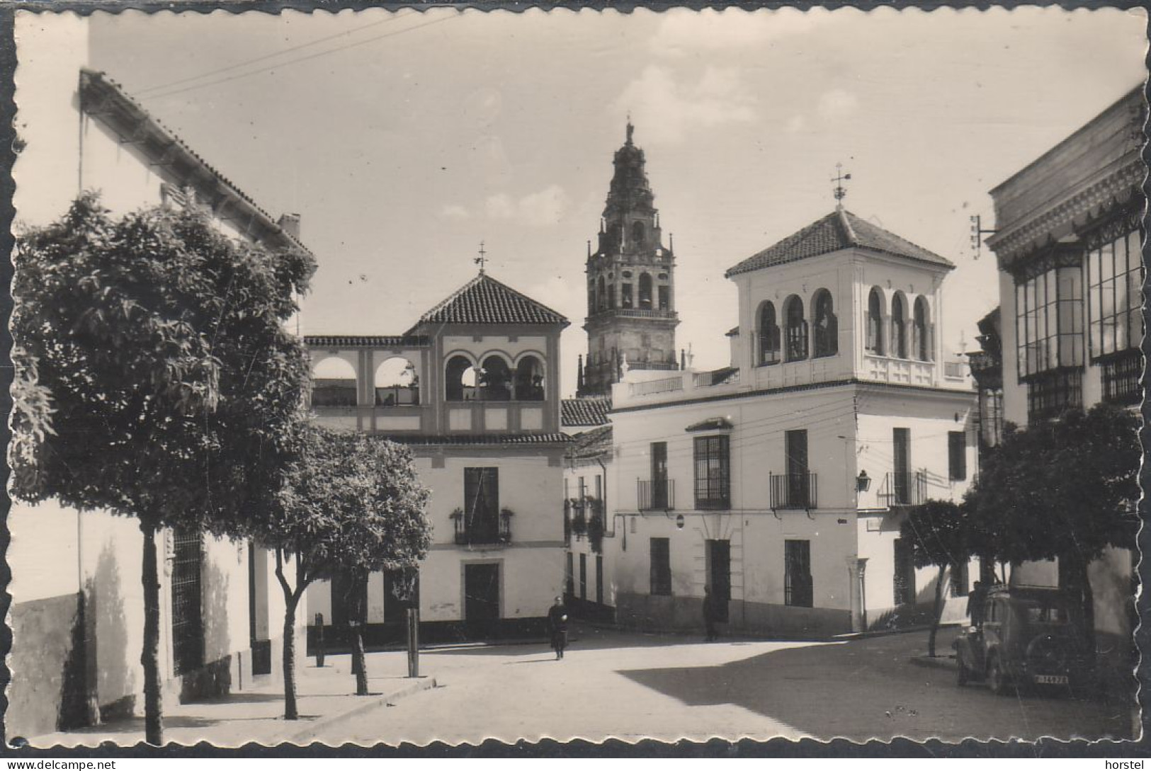 Spanien - Cordoba - Calle Blanco Belmonte - Street View - Car - Oldtimer - Córdoba