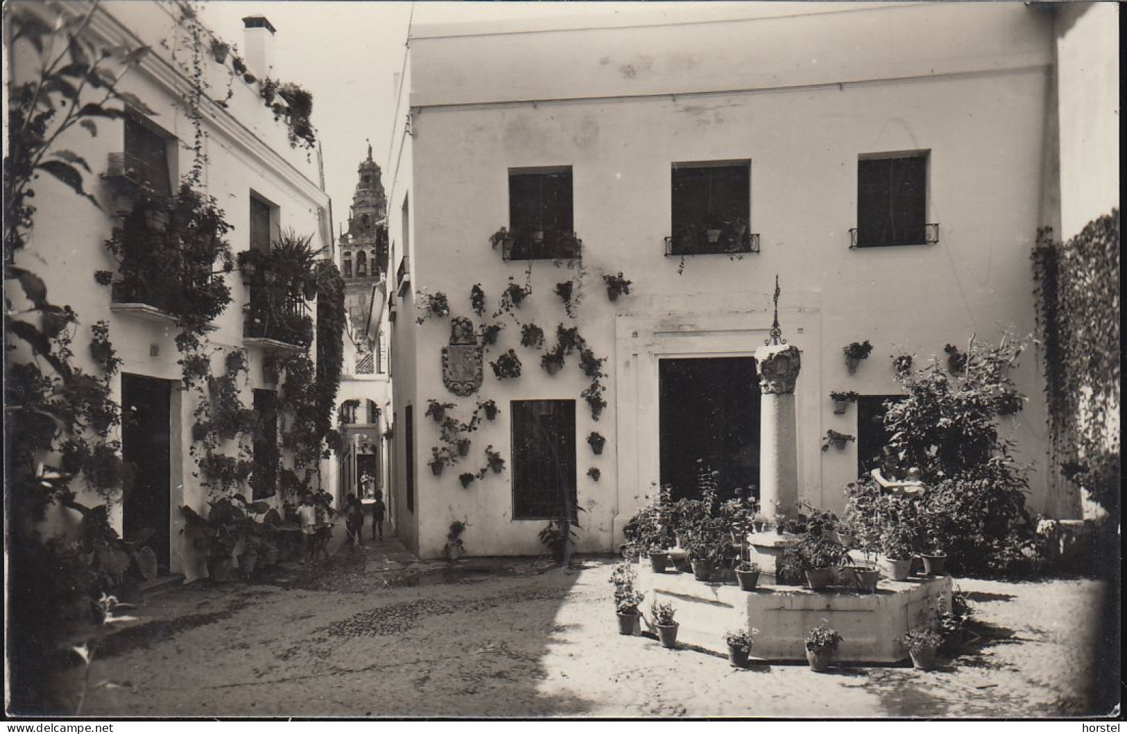 Spanien - Cordoba - Lane And Flower Square - Córdoba