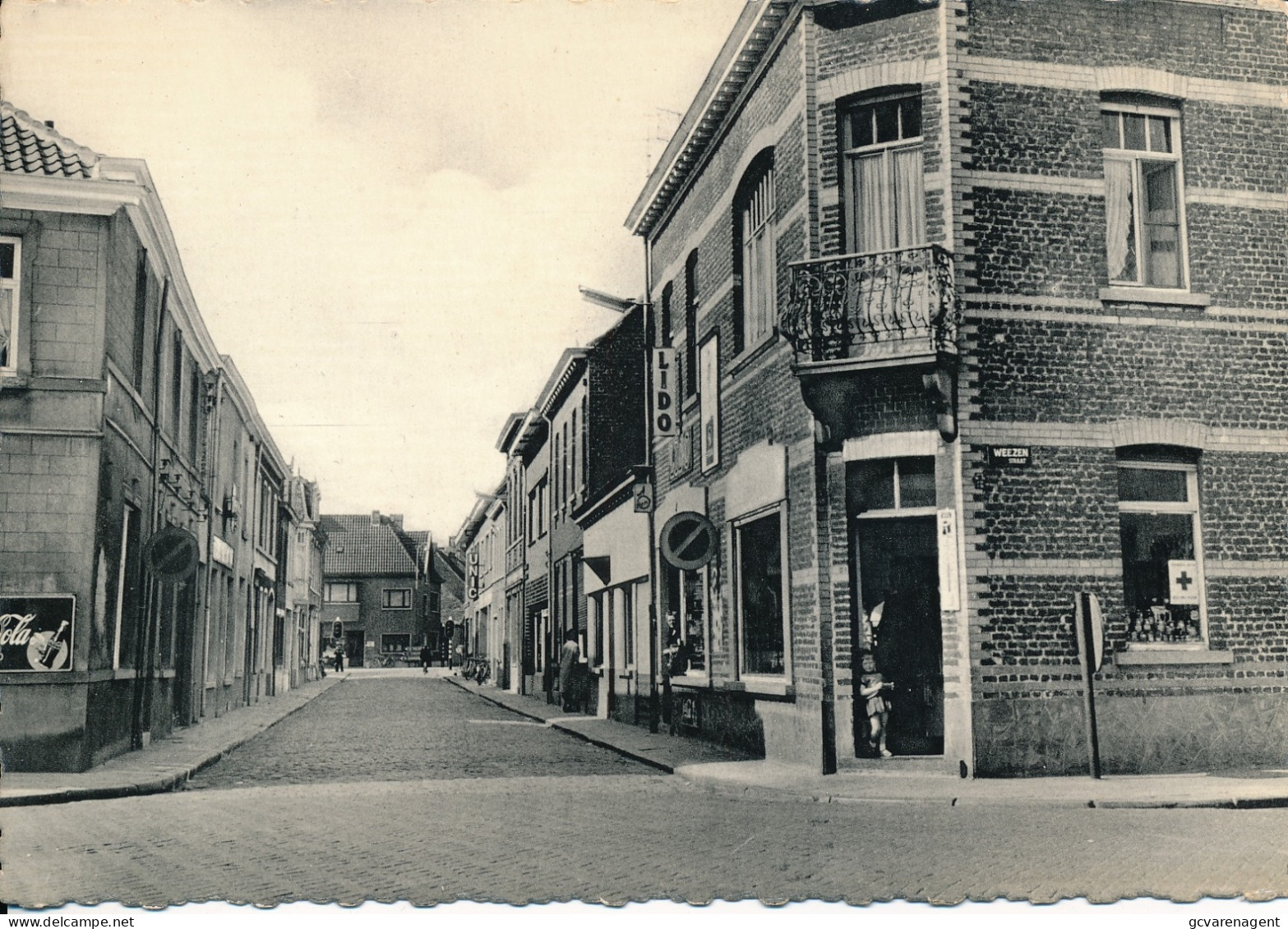 MELLE    KERKSTRAAT       ZIE AFBEELDINGEN - Melle