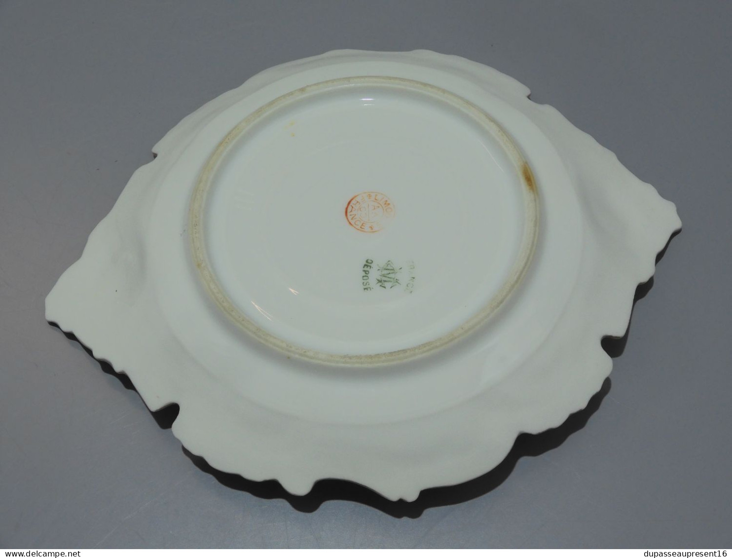 - COUPELLE VIDE POCHE PORCELAINE LIMOGES décor CREIL & MONTEREAU ANGELOTS  E