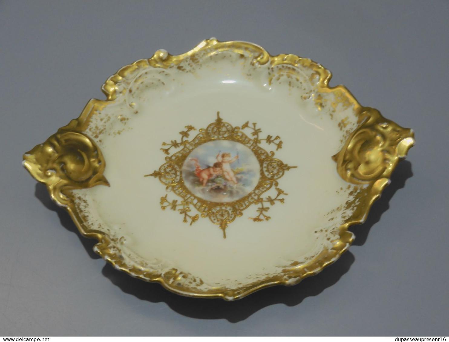 - COUPELLE VIDE POCHE PORCELAINE LIMOGES décor CREIL & MONTEREAU ANGELOTS  E