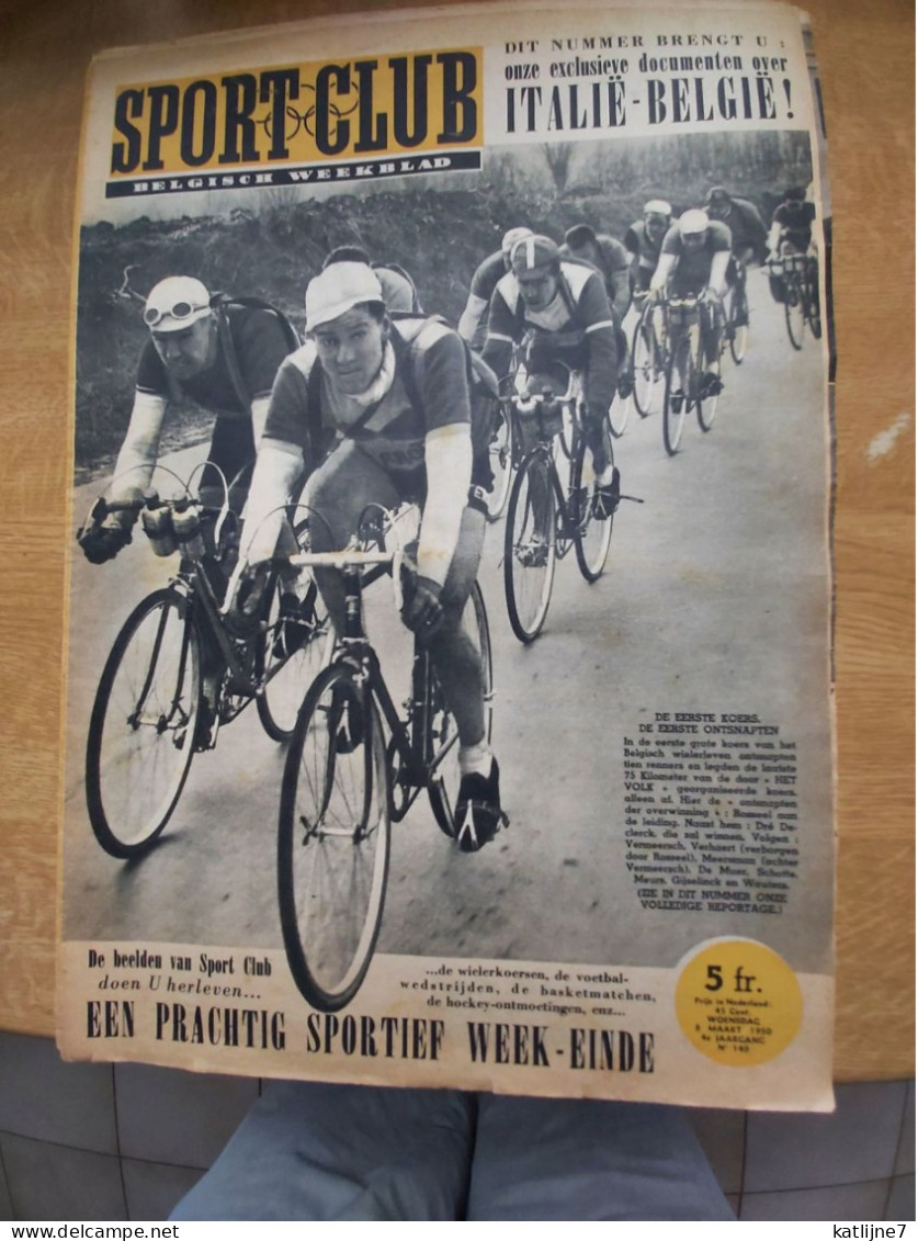 SportClub  Belgisch Weekblad    Maart 1950  Cover : Wielrenners   Rosseel, Declerck, Vermeersch, Schotte... - Brocante & Collections