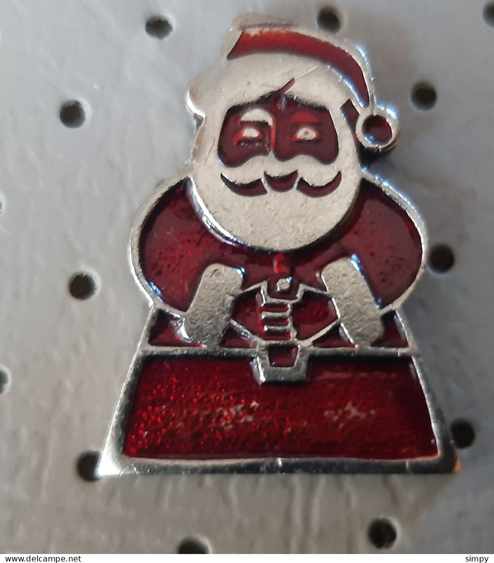 Happy New Year  Christmas Santa Claus Slovenia Pin - Navidad