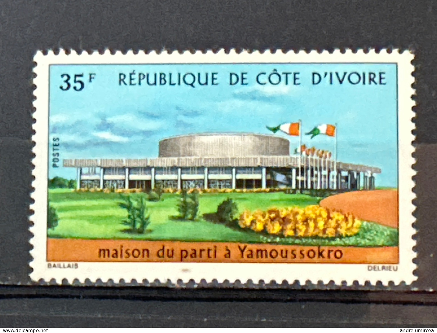Maison De Parti à Yamoussoukro. MNH - Côte D'Ivoire (1960-...)
