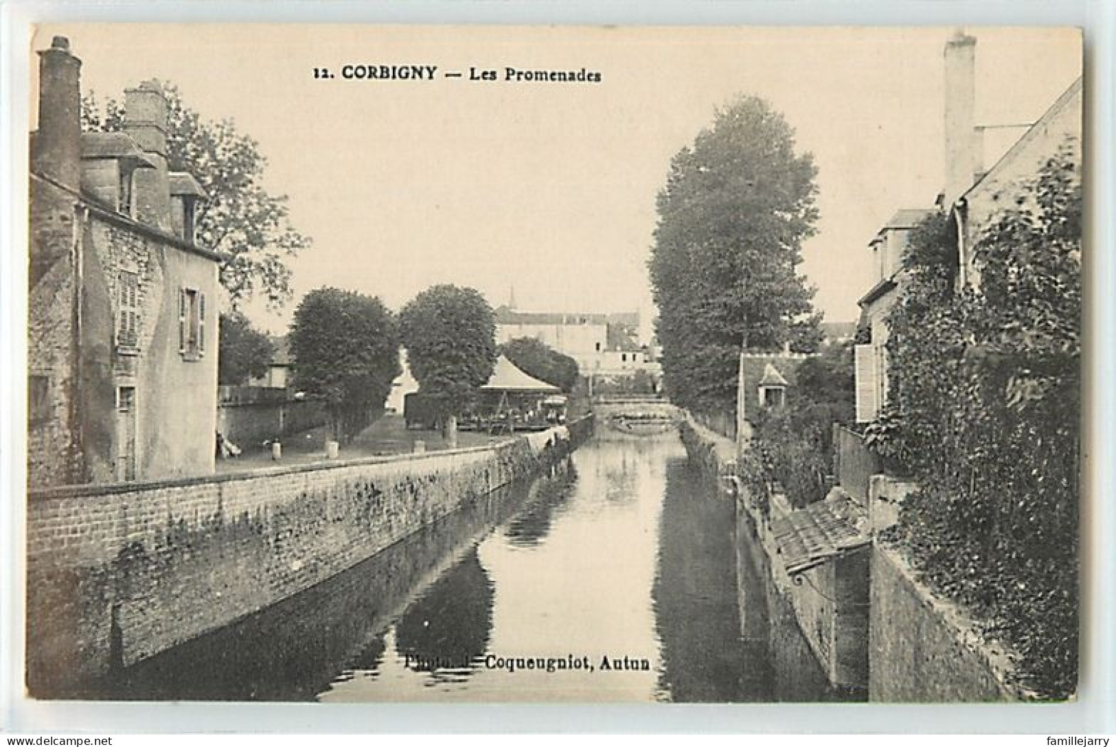 9789 - CORBIGNY - LES PROMENADES - Corbigny