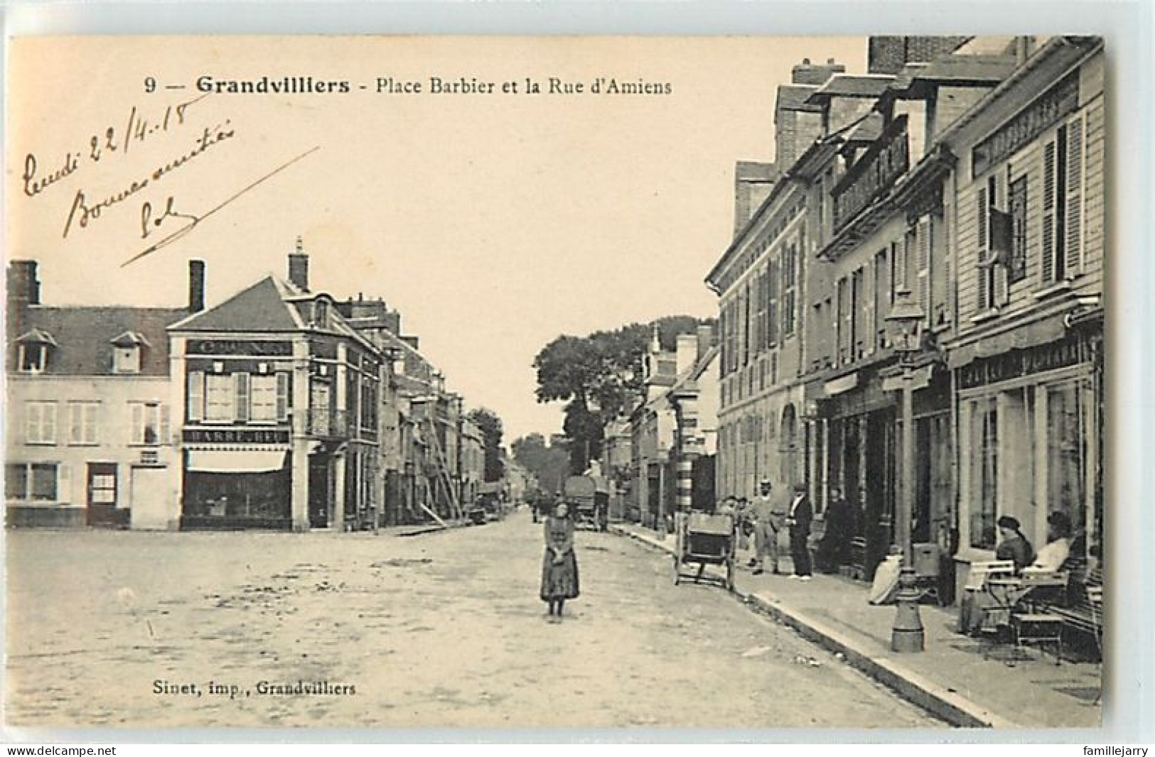 14231 - GRANDVILLIERS - PLACE BARBIER ET LA RUE D AMIENS - Grandvilliers