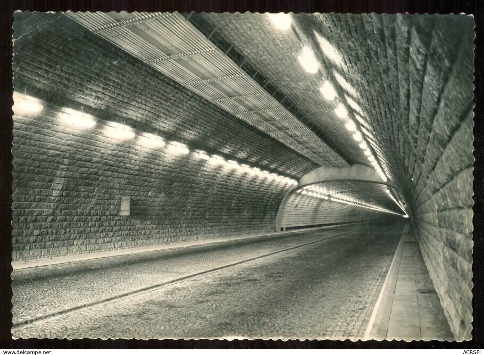 LYON 4  Tunnel Sous La Croix Rousse édition Ferrer - Lyon 4