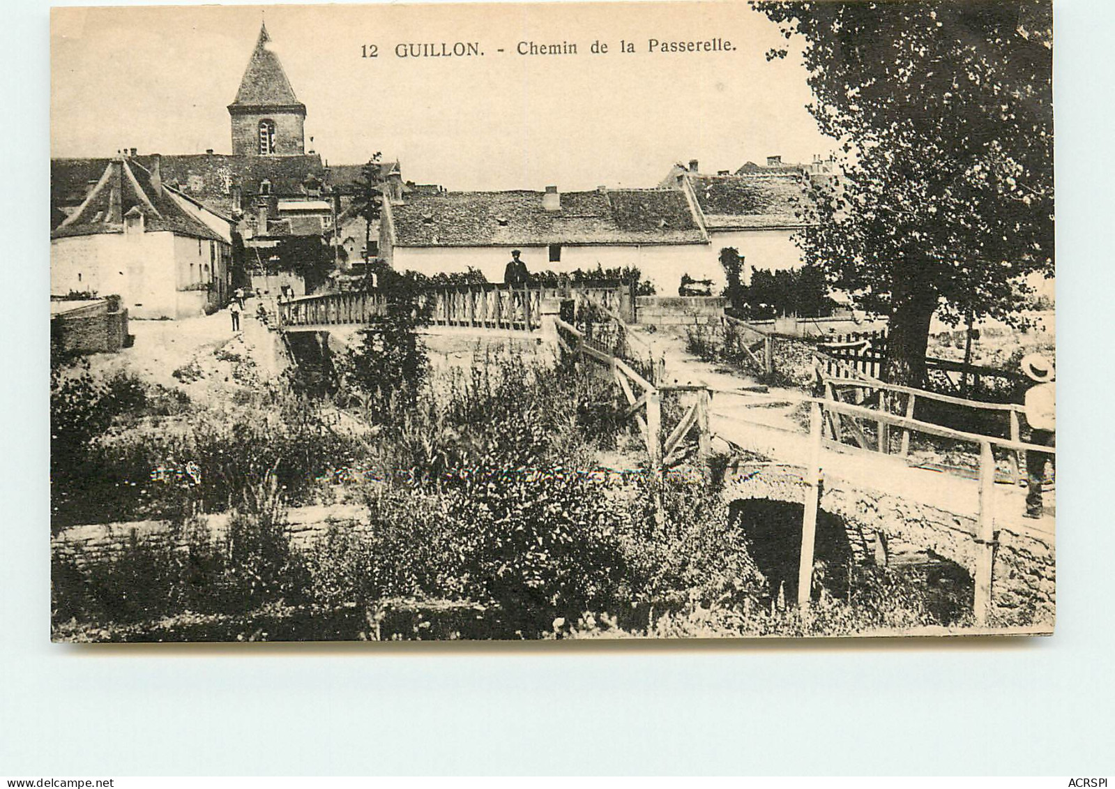 GUILLON Le Chemin De La Passerelle  UU1502 - Guillon