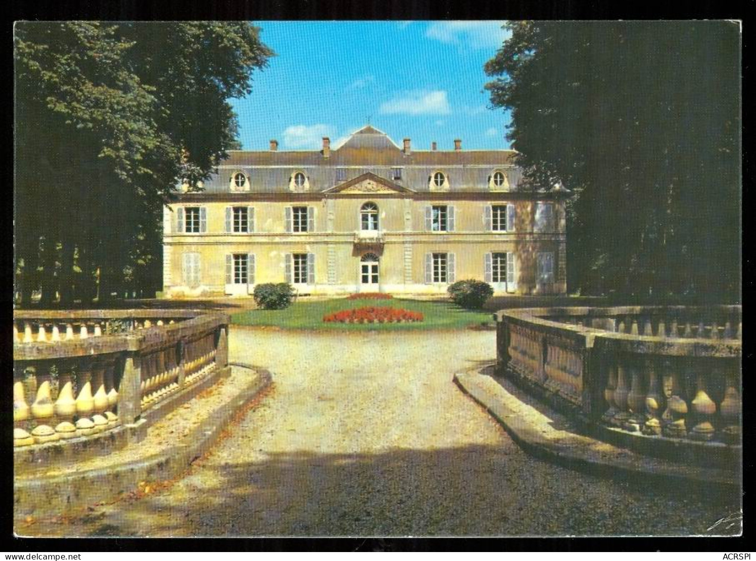 SAINT VALERIEN  Le Chateau éditions Nivernaises  UU1580 - Saint Valerien