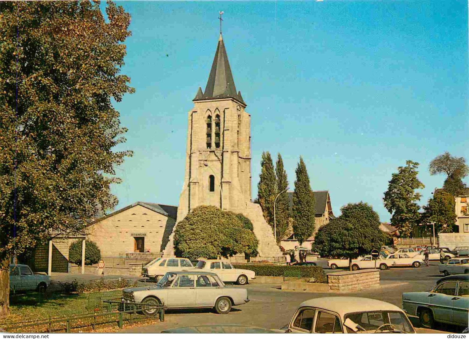 Automobiles - Massy - L'Eglise - CPM - Carte Neuve - Voir Scans Recto-Verso - Turismo