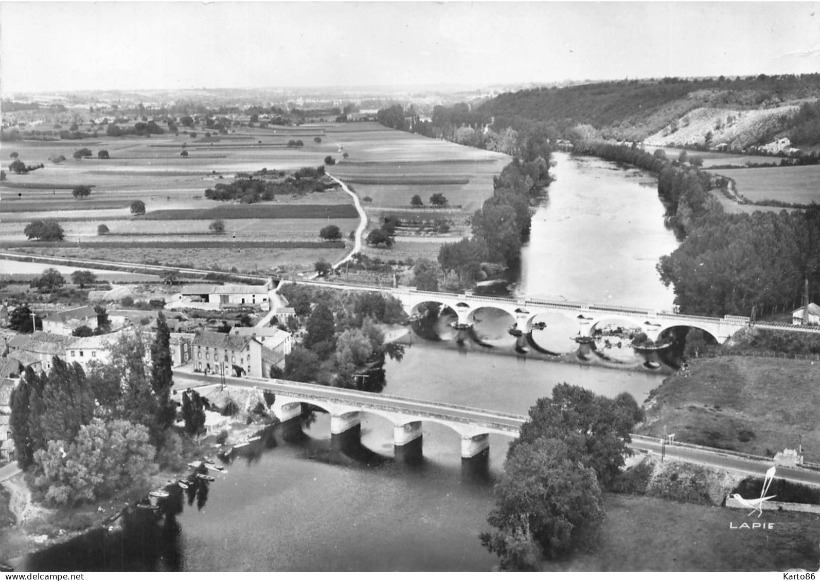 Lussac Les Châteaux * Les Ponts Sur La Vienne - Lussac Les Chateaux