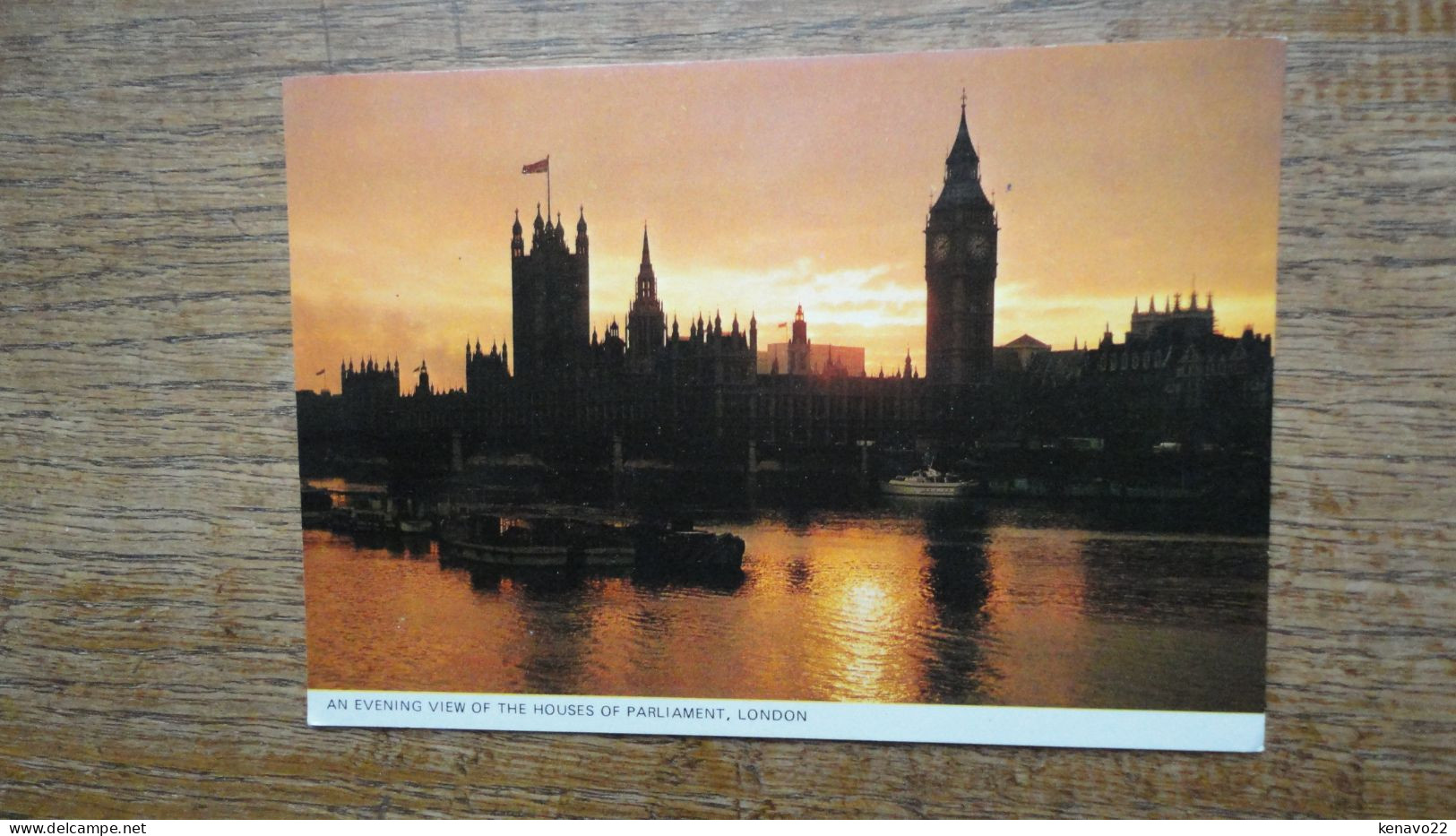 Royaume-uni , London , An Evening View Of The Houses Of Parliament - Houses Of Parliament