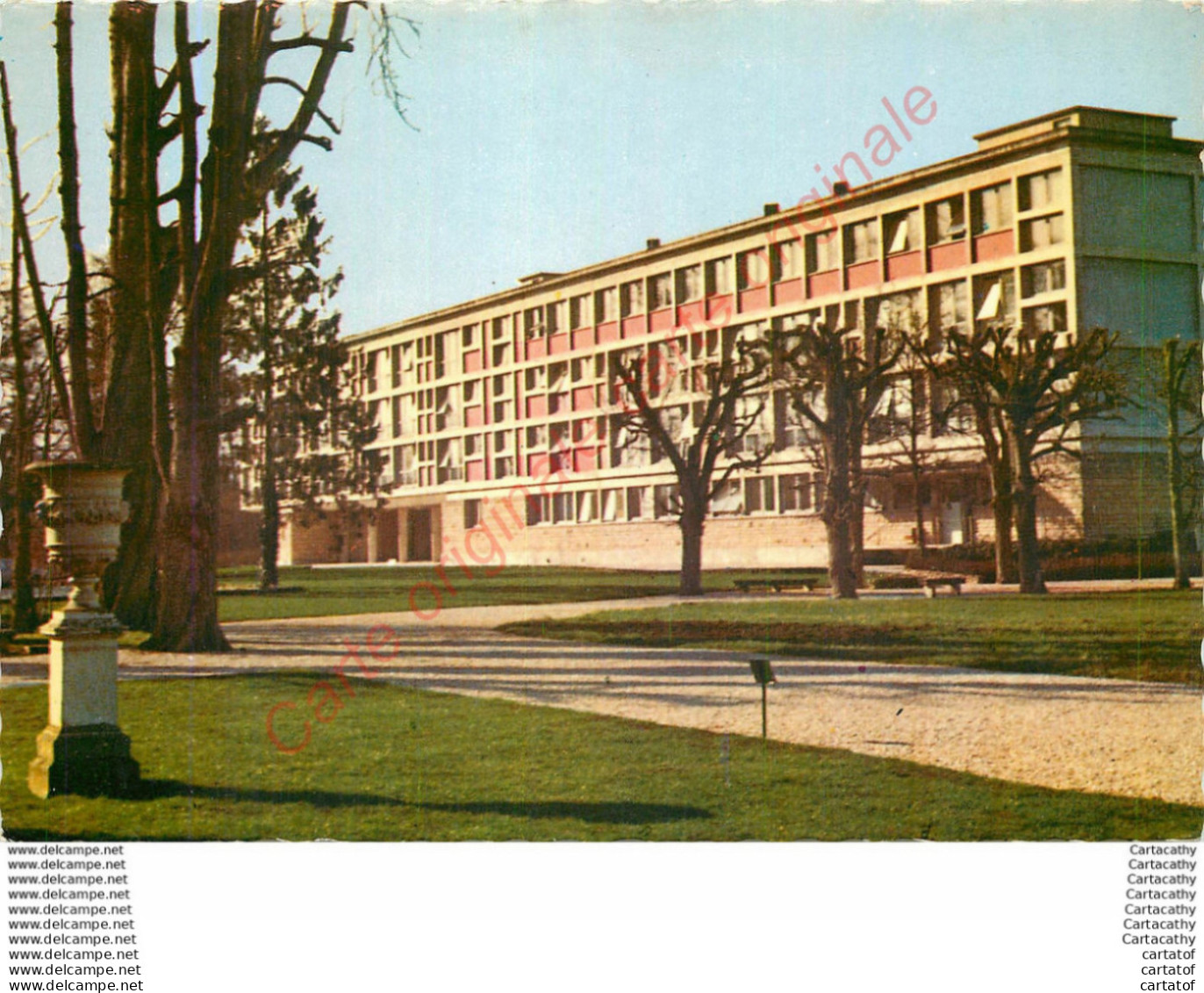 94.  VILLEJUIF .  Institut Gustave Roussy . - Villejuif