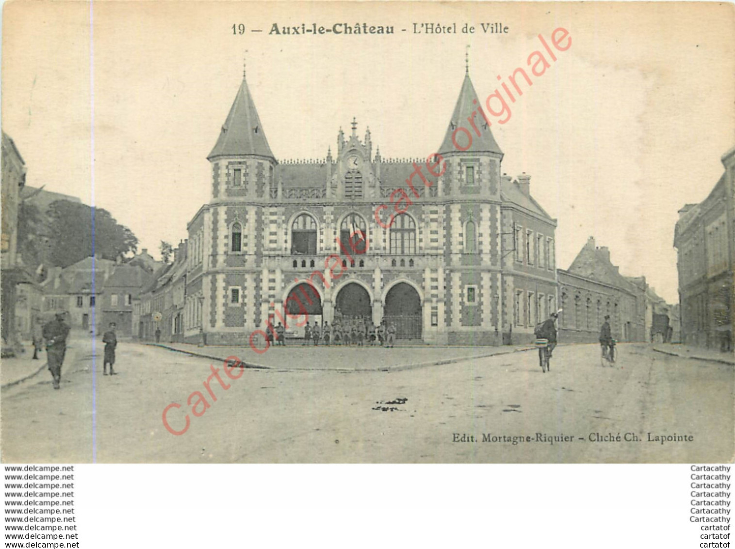 62.  AUXI LE CHATEAU .  Hôtel De Ville . - Auxi Le Chateau