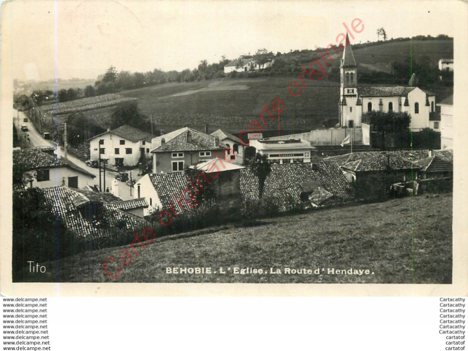 64.  BEHOBIE .  L'Eglise . La Route D'Hendaye . - Béhobie