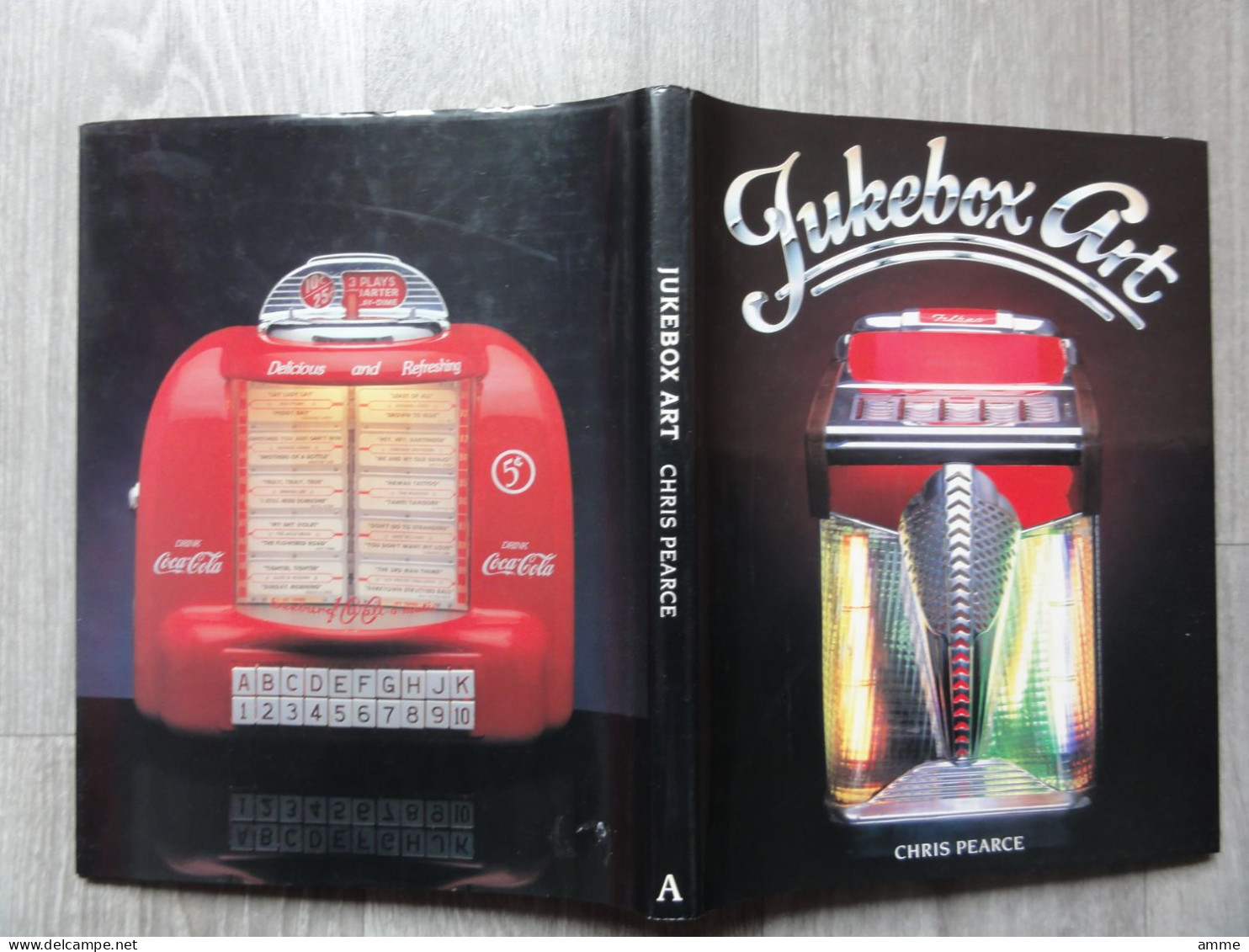 Chris Pearce  (Boek)  Jukebox Art  (Wurlitzer, Seeburg, Rock-Ola, AMI )