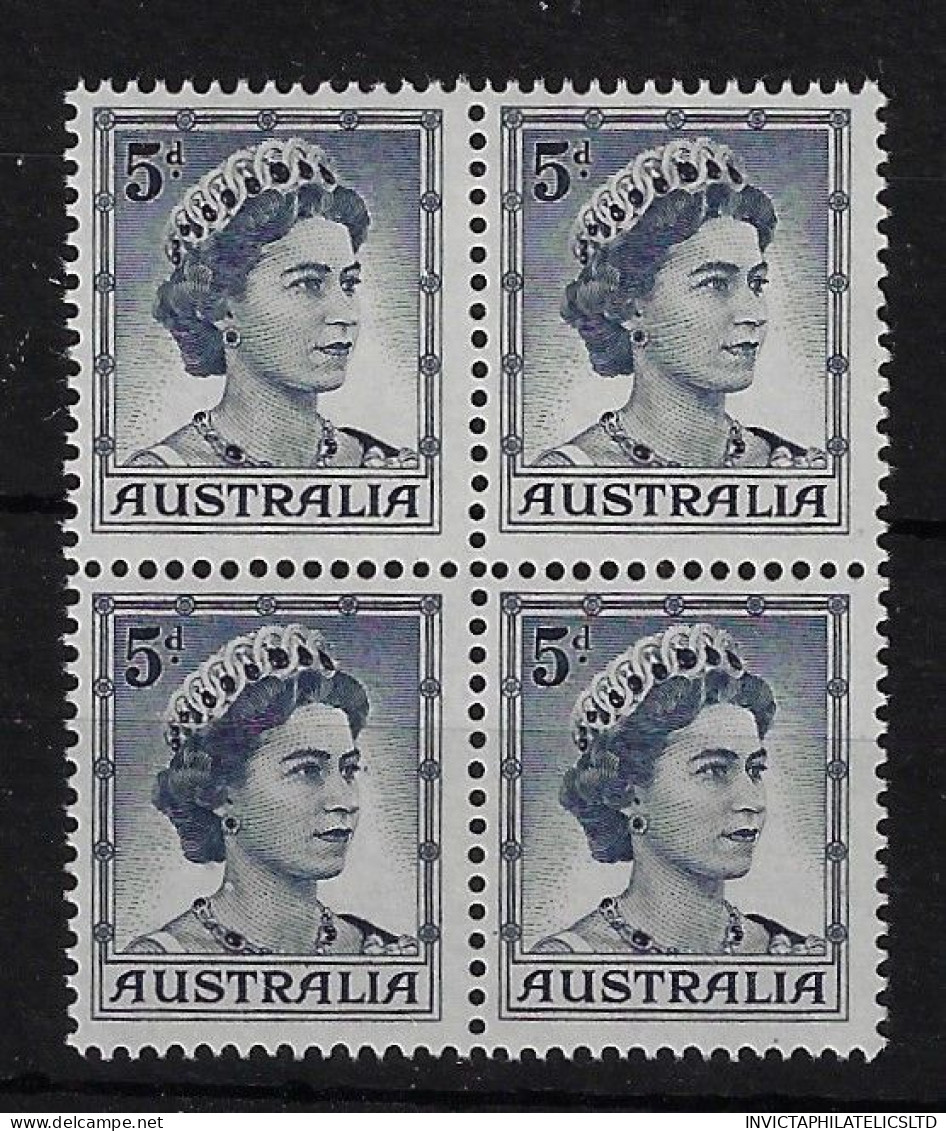 AUSTRALIA SG314C, 1961 5D DEEP BLUE, COIL BLOCK OF FOUR MNH - Mint Stamps