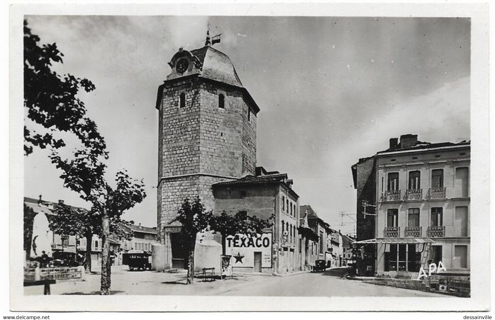 MONTREJEAU - L'église PUB TEXACO - Montréjeau