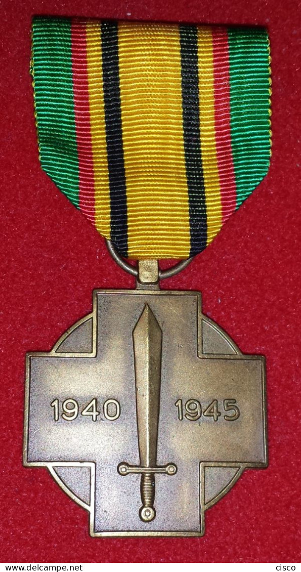 BELGIQUE WW2 1940 - 1945 Médaille Du Militaire Combattant 40 - 45 - Belgique