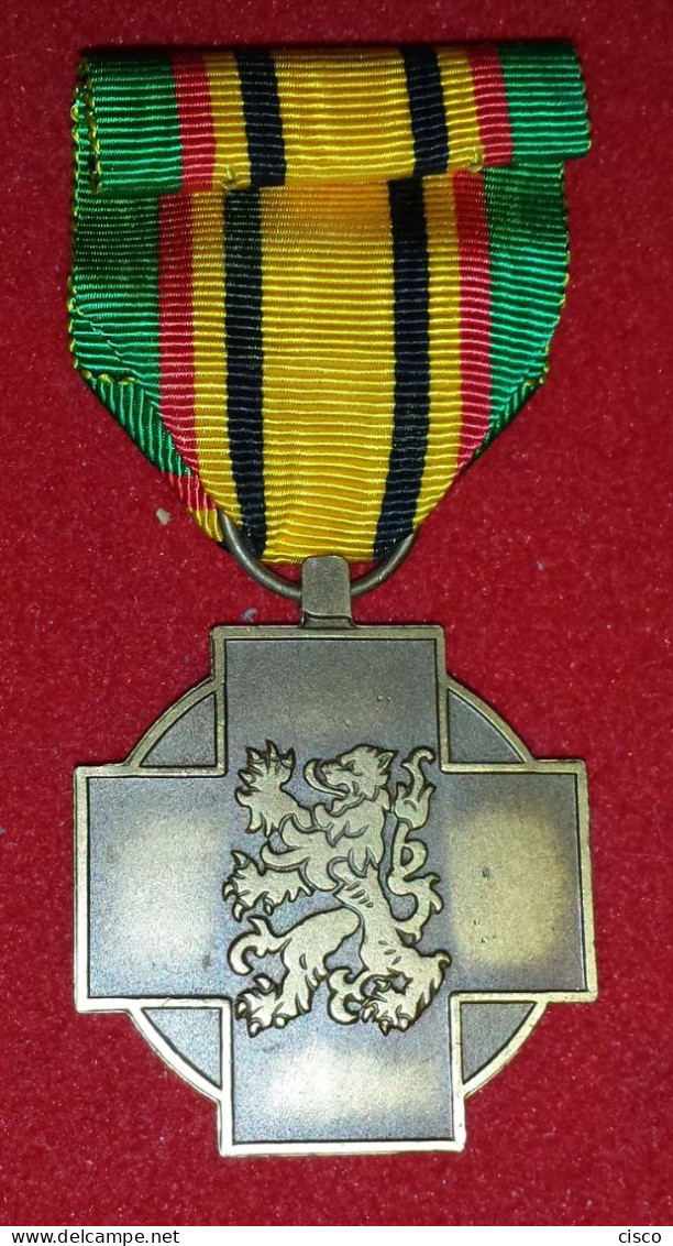 BELGIQUE WW2 1940 - 1945 Médaille Du Militaire Combattant 40 - 45 - Belgique