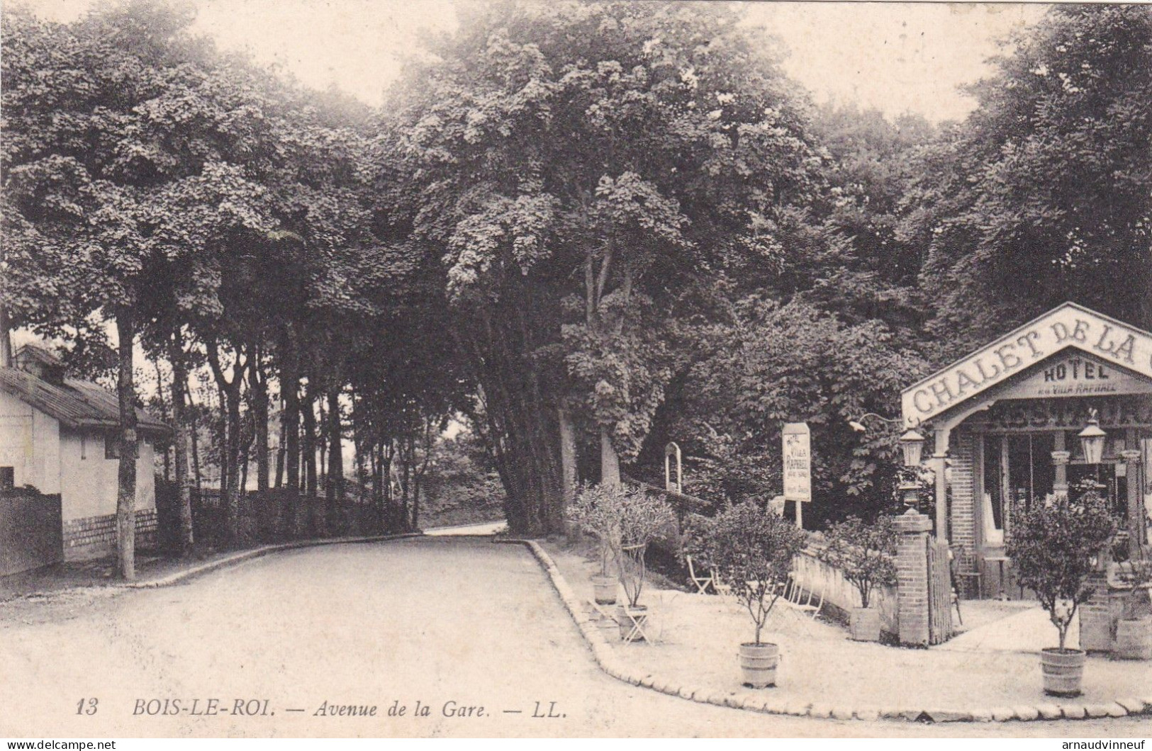 77-BOIS LE ROI AVENUE DE LA GARE - Bois Le Roi