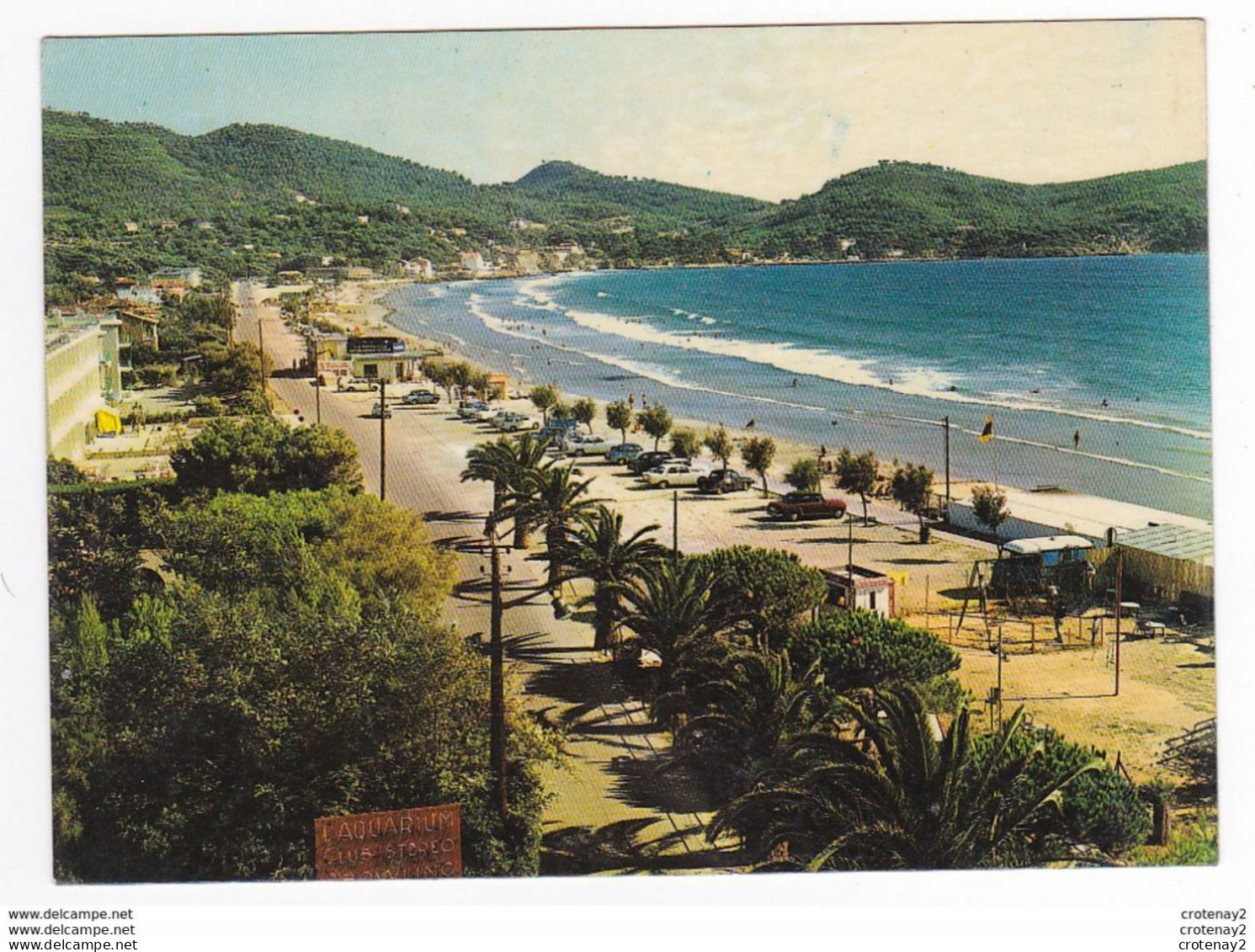 83 SAINT CYR LES LECQUES N°107 La Plage Baignade En 1969 Citroën Tube Pancarte L'Aquarium Club Stéréo Bowling - Les Lecques