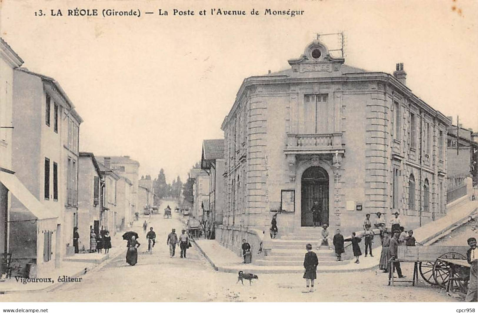 33 - LE REOLE - SAN65269 - La Poste Et L'Avenue De Monségur - La Réole