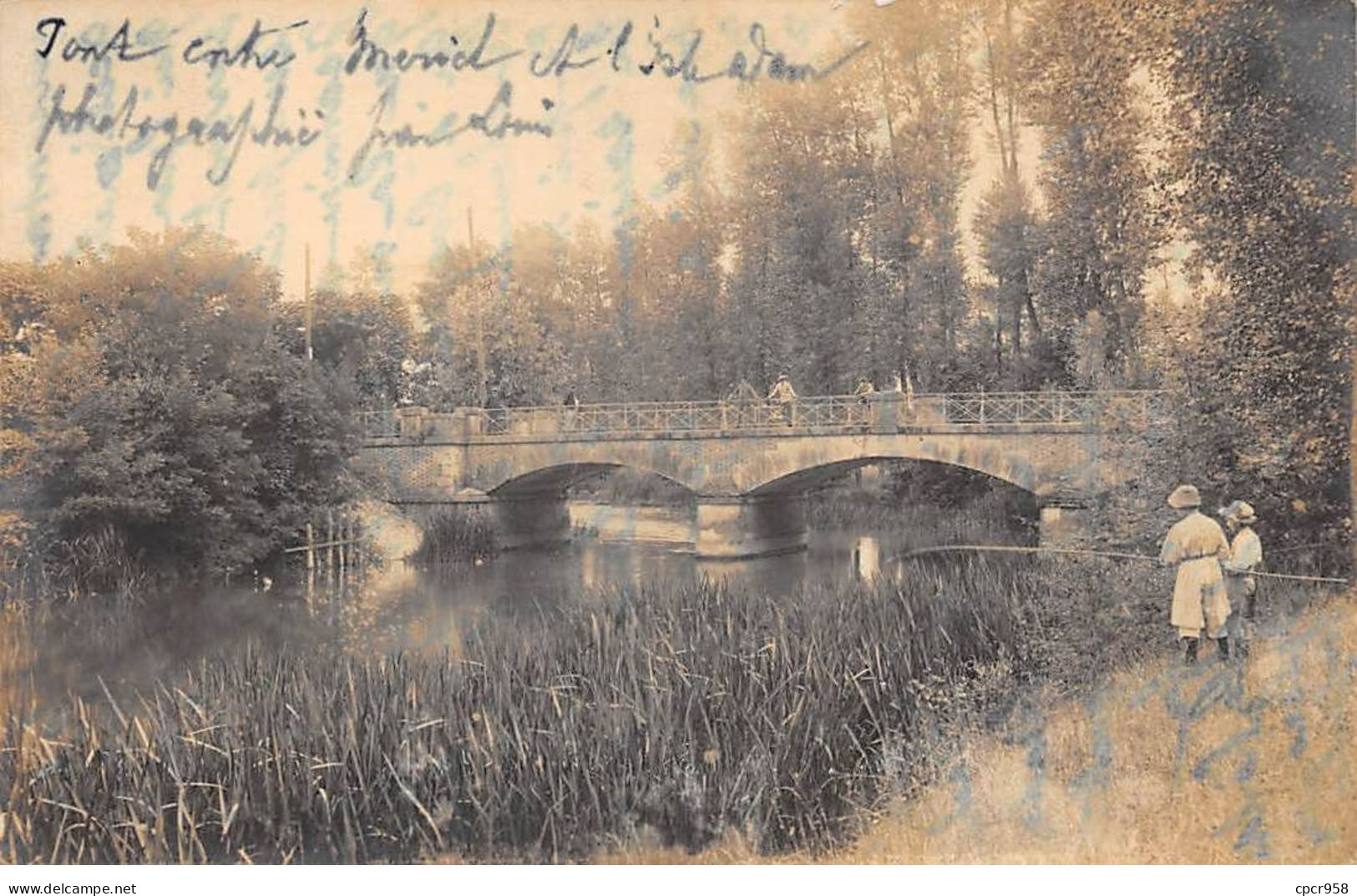 95 - SAN63481 - MERIEL - Carte Photo - Vue Sur Un Pont Avec Des Pêcheurs - Meriel