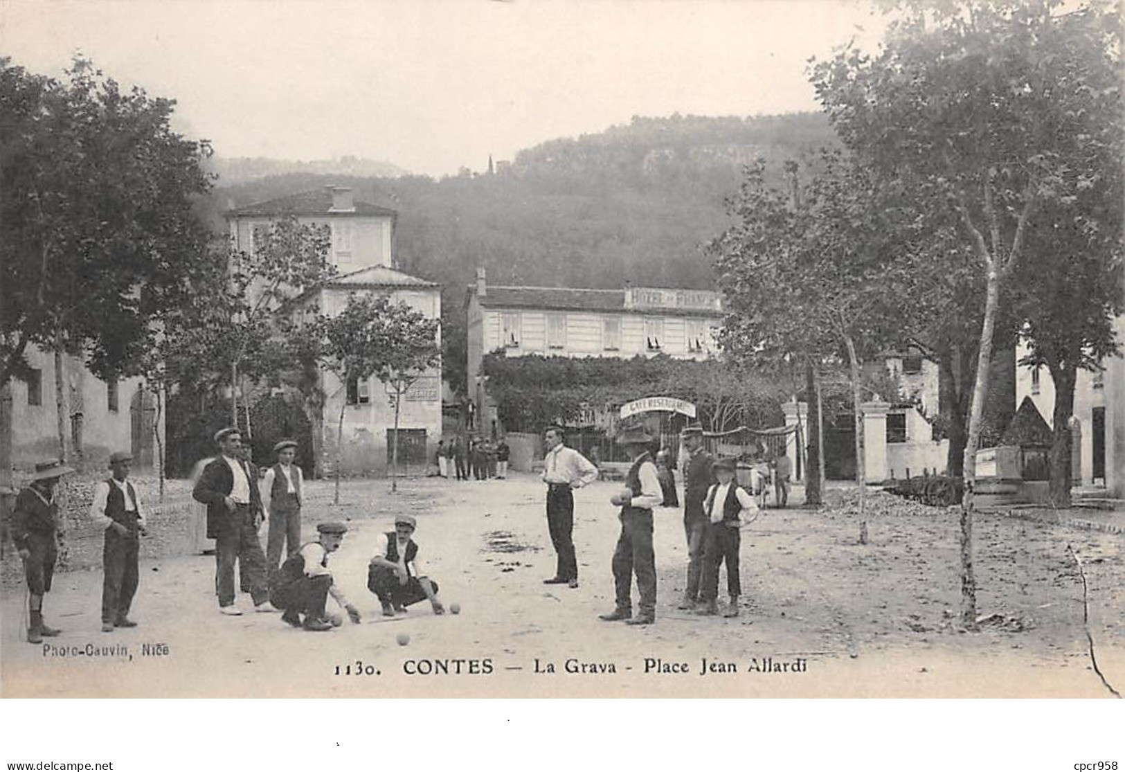 06 - N°205146 - CONTES - La Grava - Place Jean Allardi - Boule Pétanque - Contes