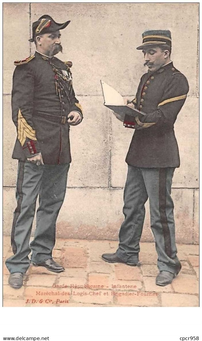 Metier. N°45492 .  Infanterie .marechal Des Logis Chef Et Brigadier Fourrier. Garde Republicaine.police. Gendarmerie. - Police - Gendarmerie