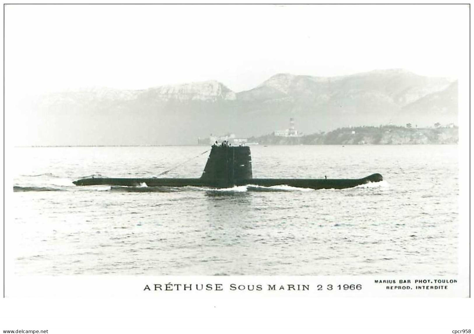 Bateau. N°36054 . Aréthuse. Sous-marin . 1966 . Guerre - Sottomarini