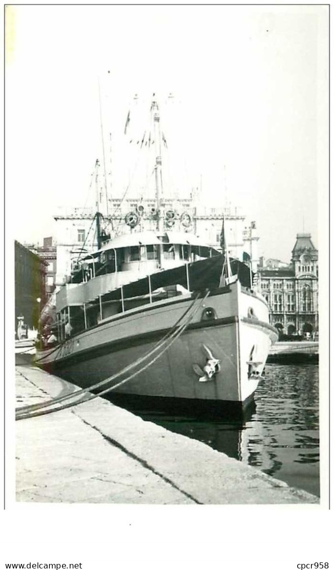 Bateau. N°36116 . Forte .petrolier. - Pétroliers