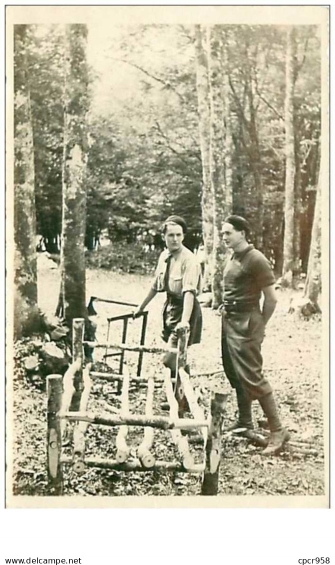 SCOUTISME.n°1.SCOUTS DANS LA FORET - Scoutisme