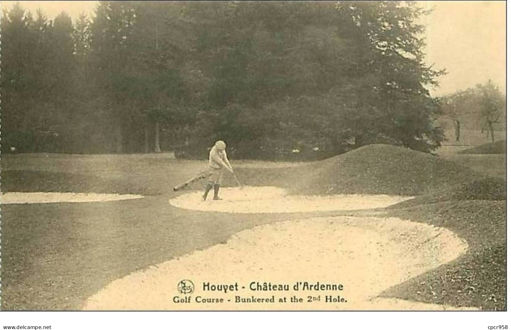 SPORT.GOLF.HOUYET.CHATEAU  D'ARDENNE.GOLF COURSE.BUNKERED AT THE 2nd HOLE - Golf